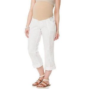 white nike capri pants